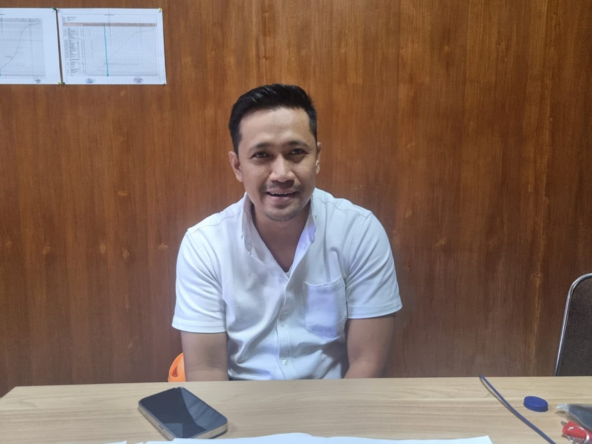 Ruas Jalan Nasional Manokwari – Bintuni Rusak Parah,Ancam Keselamatan Pengendara