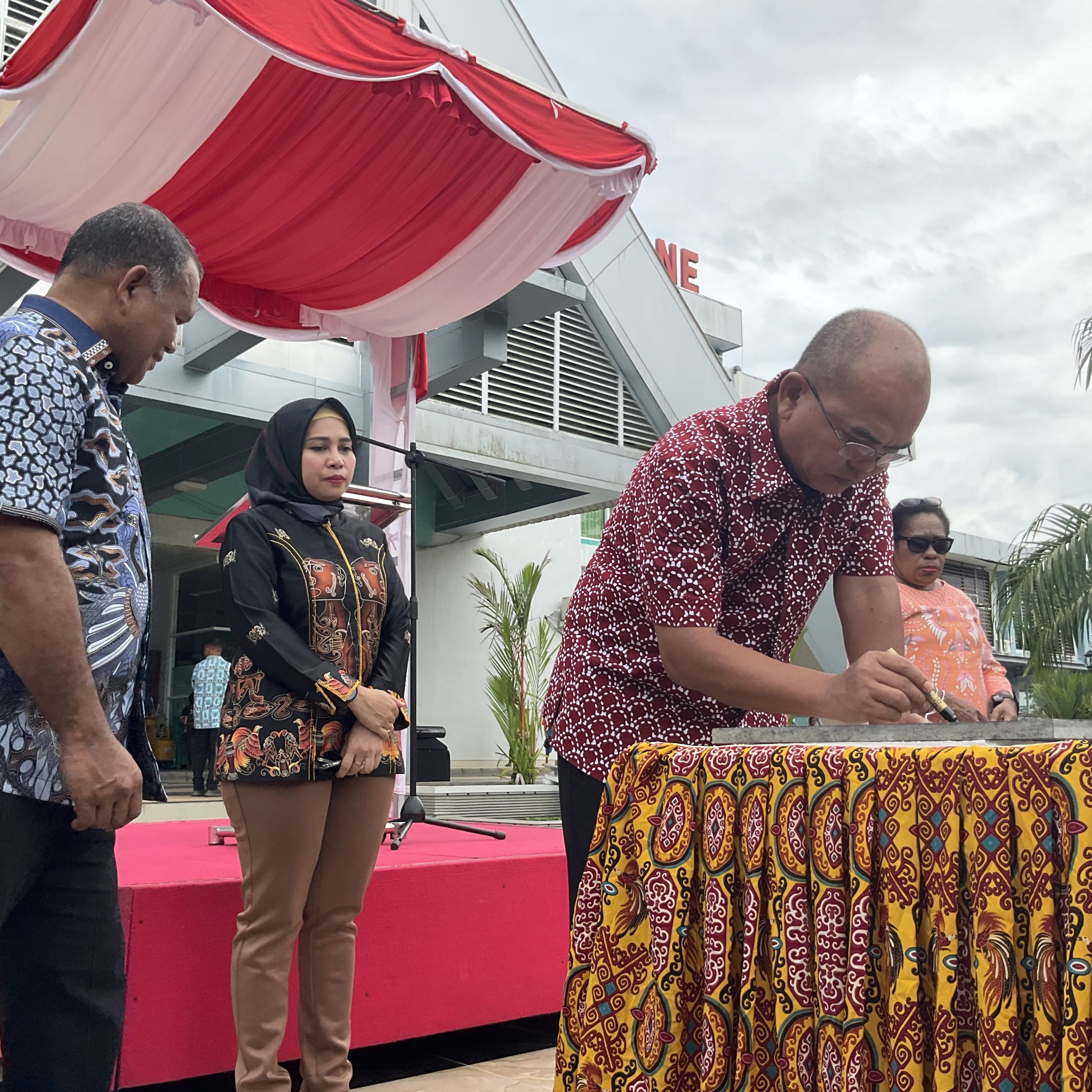 PJ Bupati Sorong Resmikan Sejumlah Fasilitas Baru di RSUD J.P. Wanane