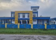 Terminal Sorsel Nyaris Rampung, Tapi Tembok Sudah Tumbang